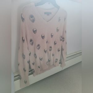 Skull cashmere v neck sweater